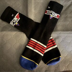 Top Gun Crew Socks 1 Pair Rare! Black W/ Vibrant Design Soft!